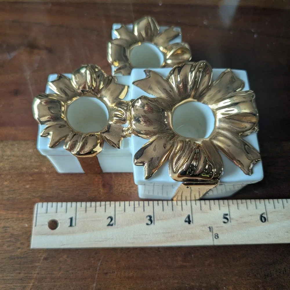 VTG Mikasa Holiday Elegance‎ Fine China Gold Ribbon Gift Box Candle Holder FK001